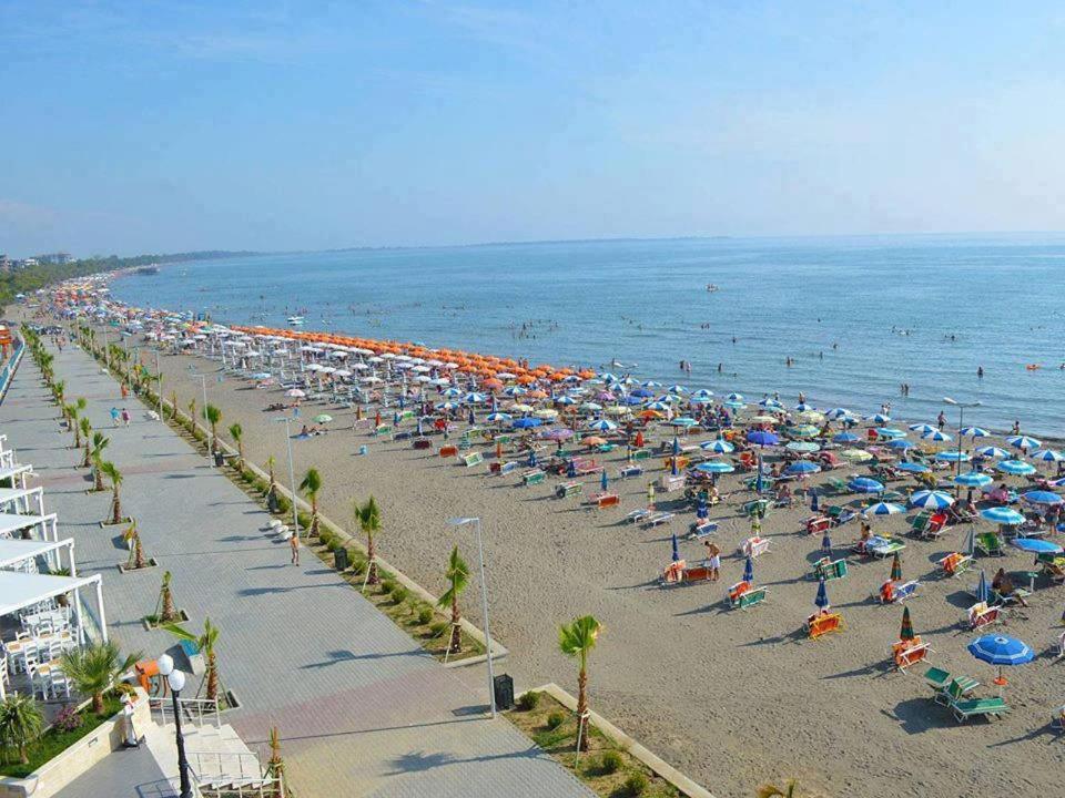 Hotel Mario, Shëngjin Εξωτερικό φωτογραφία